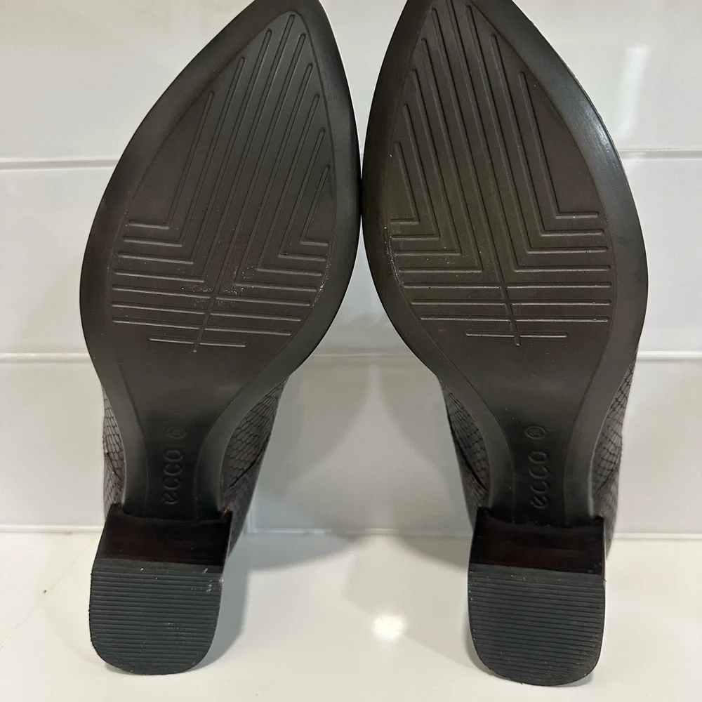 ECCO brown snakeskin finish leather point toe block heel booties shoes EU 38 New